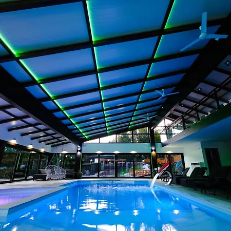 Maiden Water Lodge