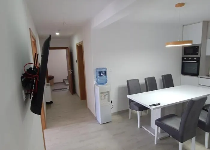 Jaktstuga Maiden Water *